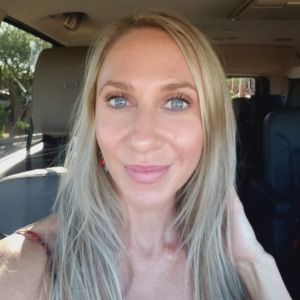 Meet your Posher, Julea